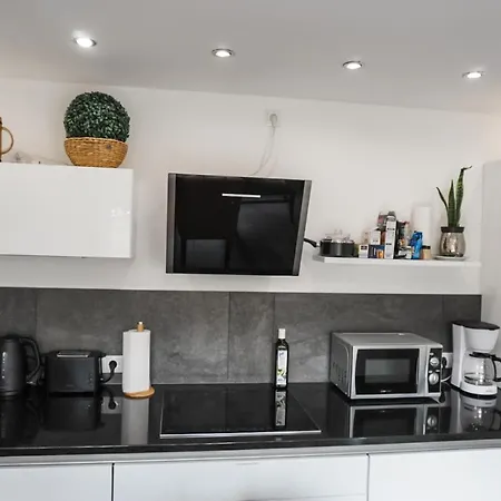 Neu Gebautes Mit Sonnenterasse In Der Naehe Vom Siebengebirge & Bonn * Königswinter