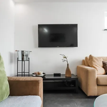 Neu Gebautes Mit Sonnenterasse In Der Naehe Vom Siebengebirge & Bonn Apartment *