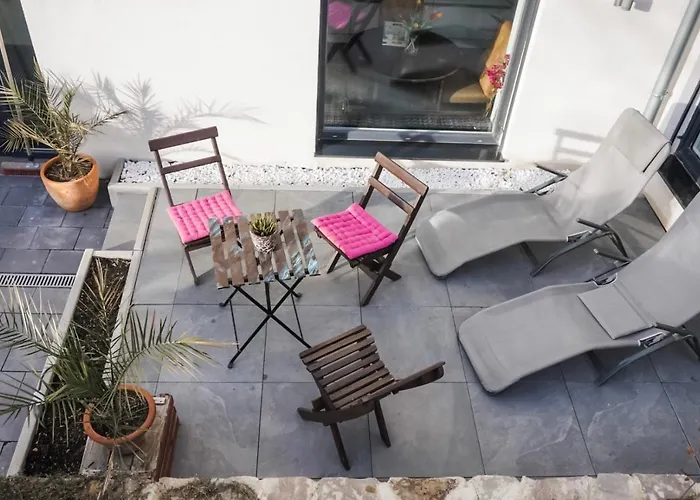 Neu Gebautes Mit Sonnenterasse In Der Naehe Vom Siebengebirge & Bonn * Königswinter